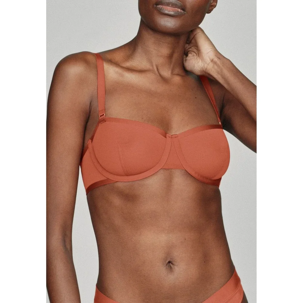 CUUP balconette mesh